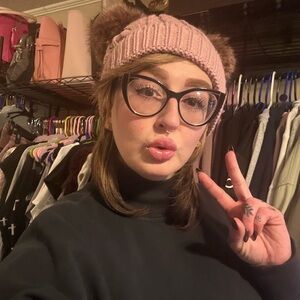 Meet your Posher, Lindsey